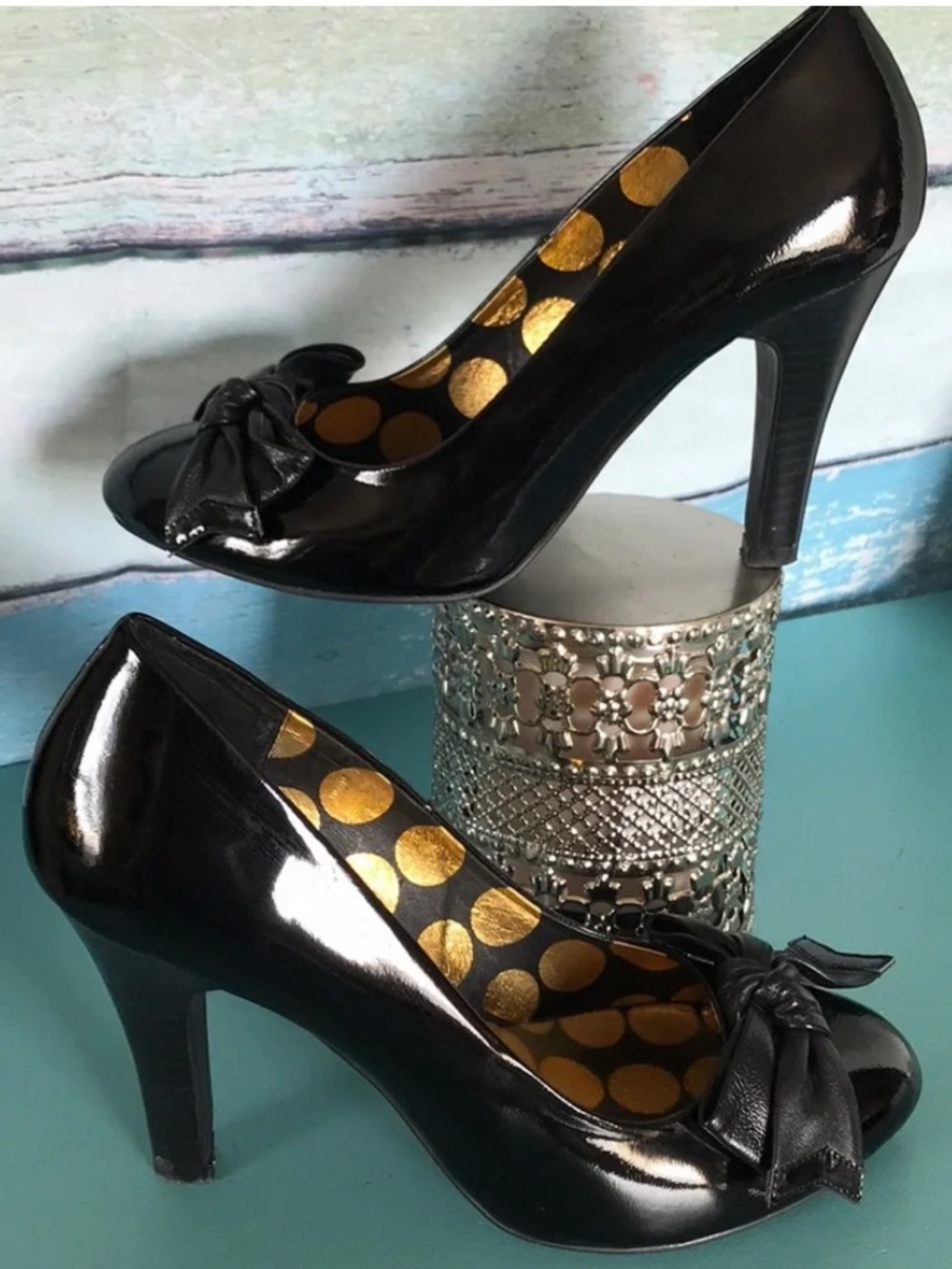 Chocolat Blu retro style black patent pump leather bow sz 40